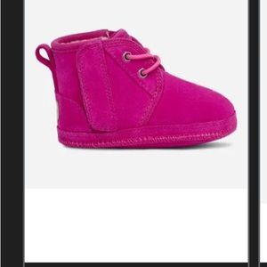 pink infant ugg boots size 04/05